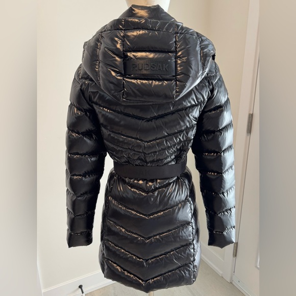New in Box - RUDSAK Shiny Black Belted Puffer Coat - Picture 4 of 12